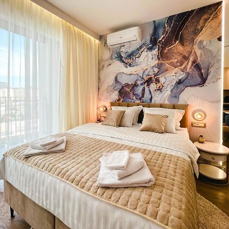 Waterfront Luxury Suites Belgrade Extérieur photo
