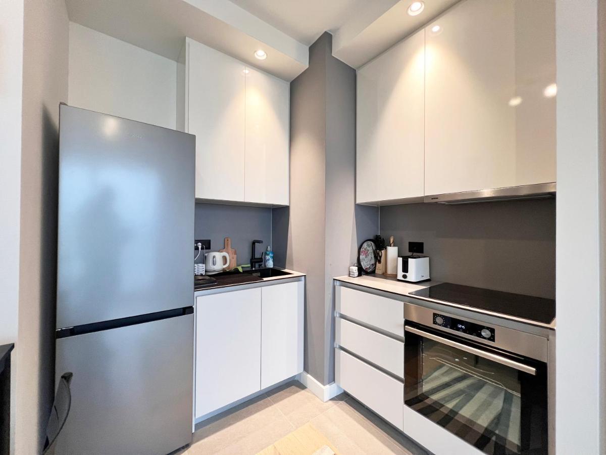 Waterfront Luxury Suites Belgrade Extérieur photo