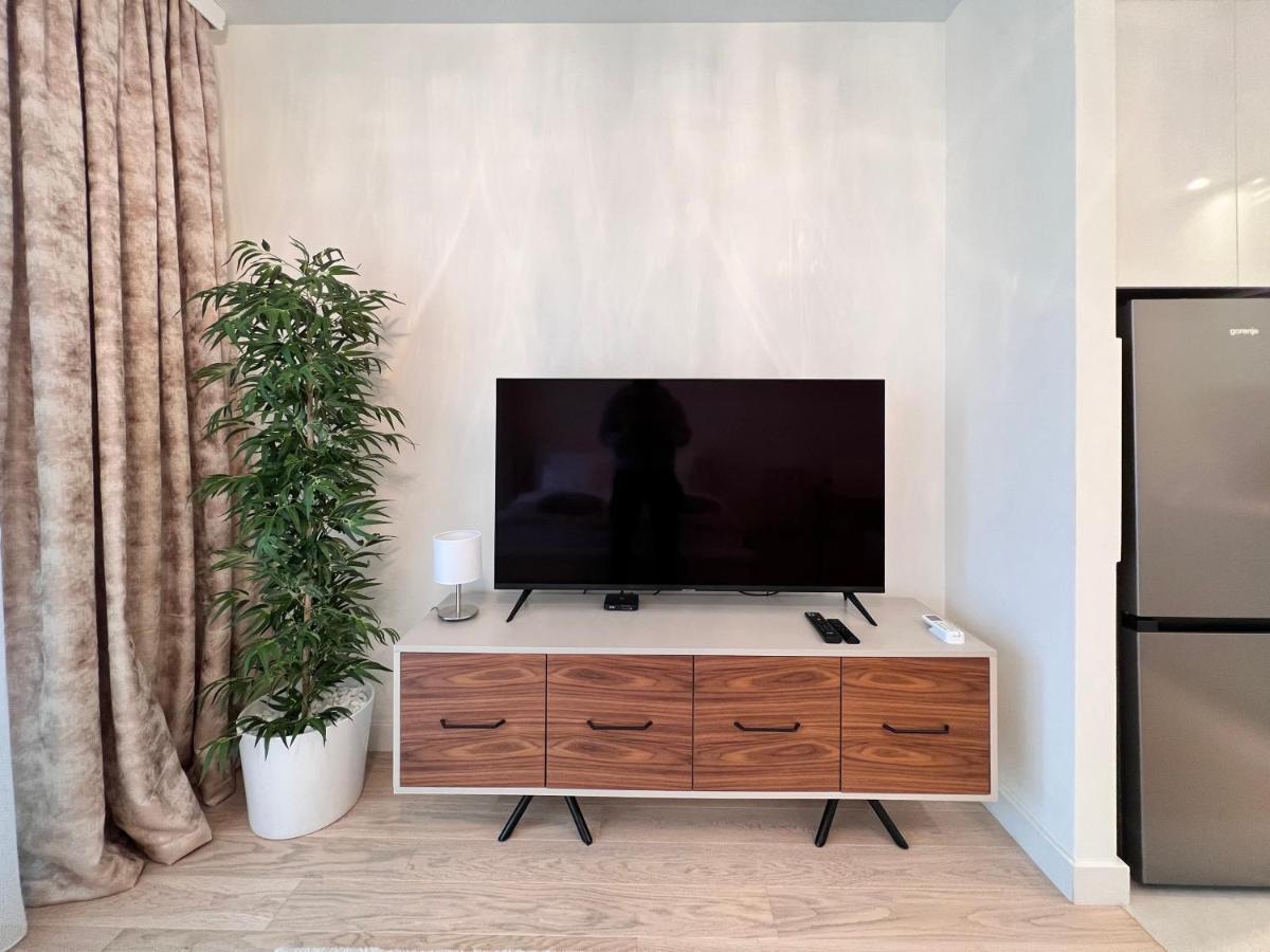 Waterfront Luxury Suites Belgrade Extérieur photo