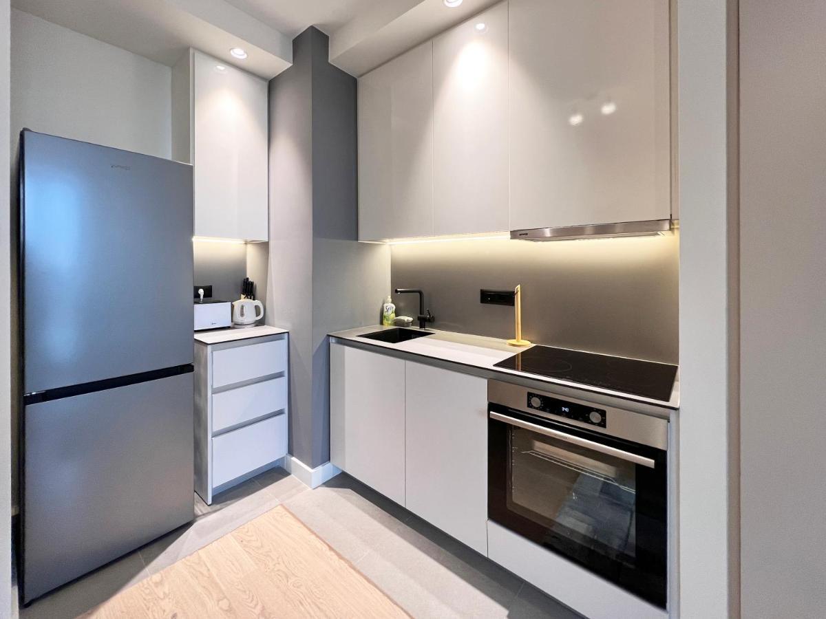 Waterfront Luxury Suites Belgrade Extérieur photo