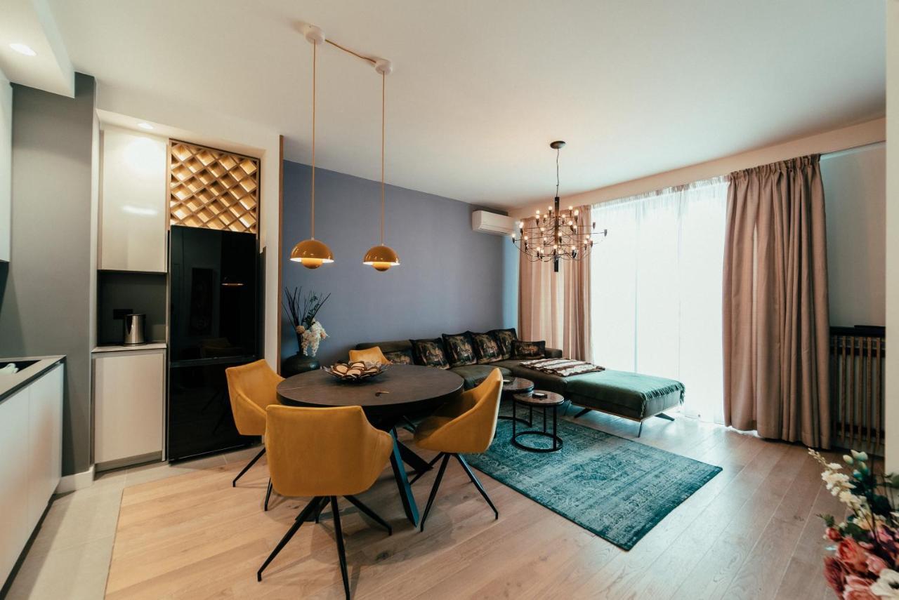 Waterfront Luxury Suites Belgrade Extérieur photo