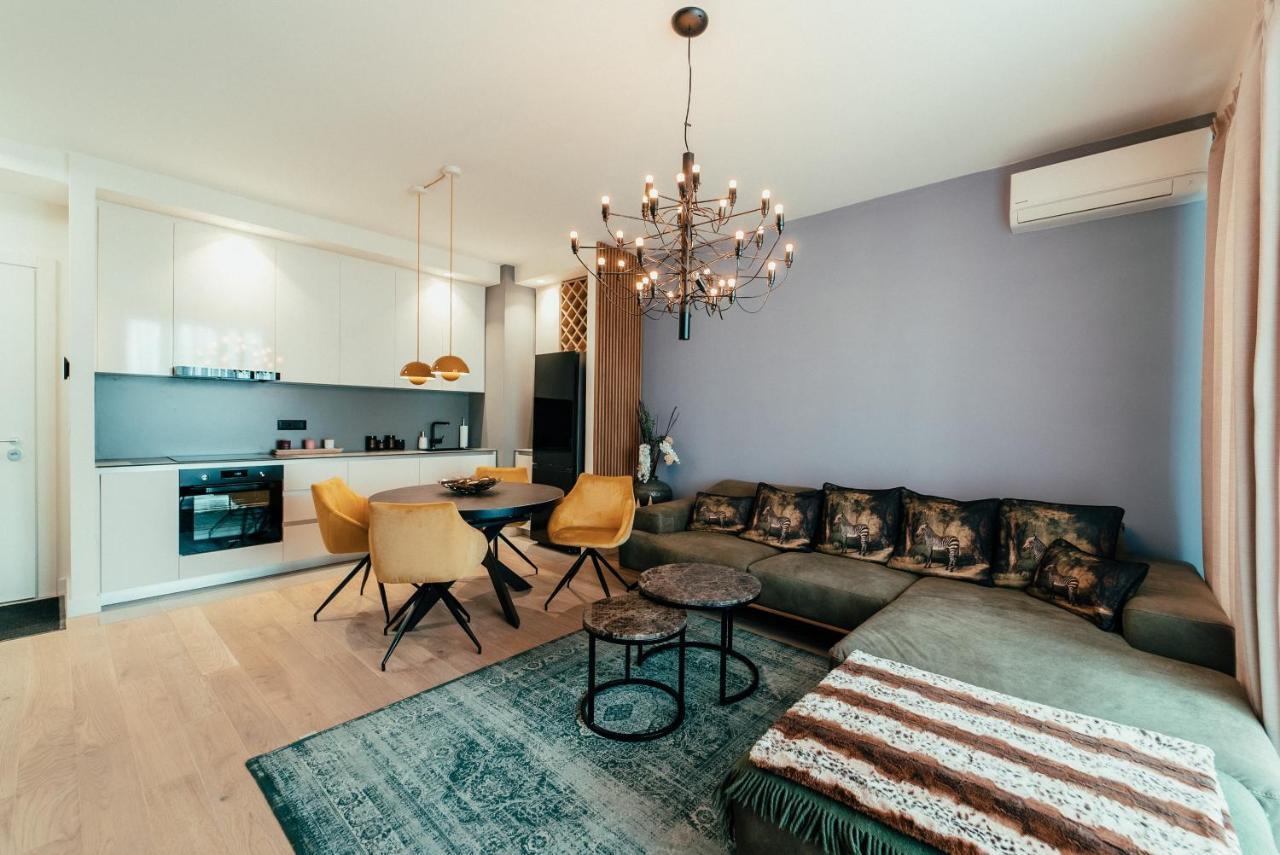 Waterfront Luxury Suites Belgrade Extérieur photo