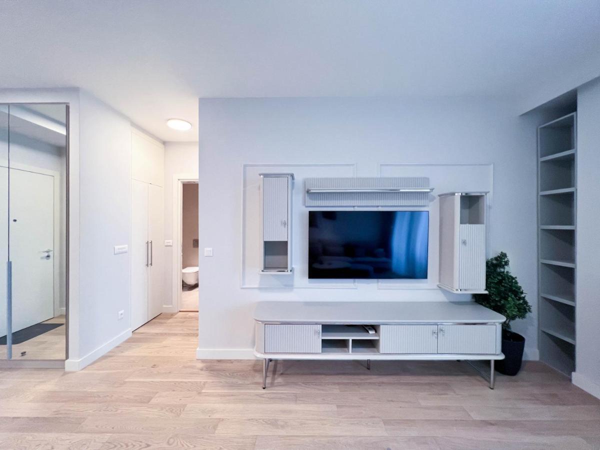 Waterfront Luxury Suites Belgrade Extérieur photo