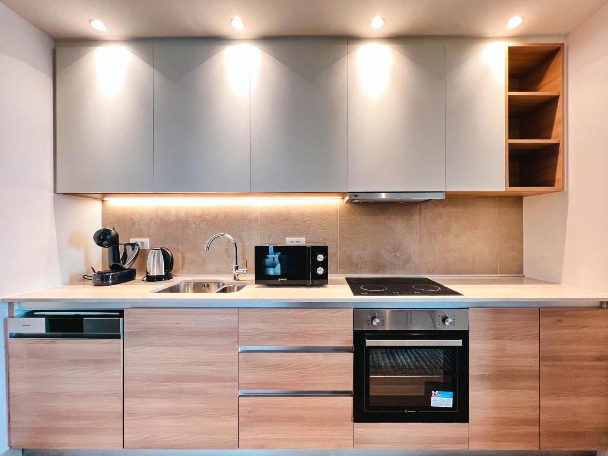 Waterfront Luxury Suites Belgrade Extérieur photo