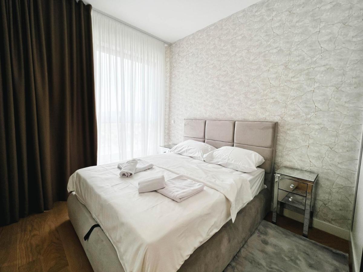 Waterfront Luxury Suites Belgrade Extérieur photo