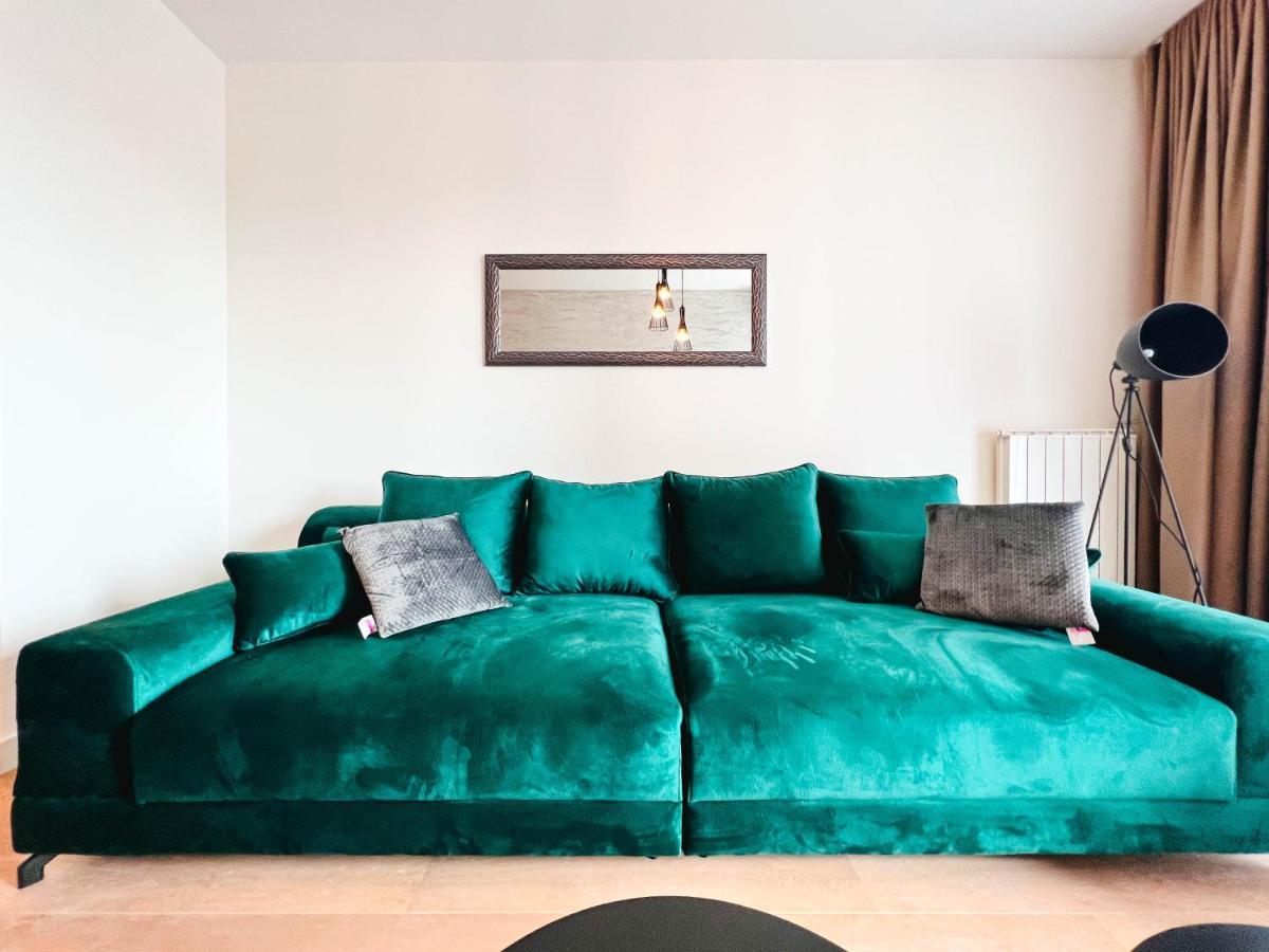 Waterfront Luxury Suites Belgrade Extérieur photo