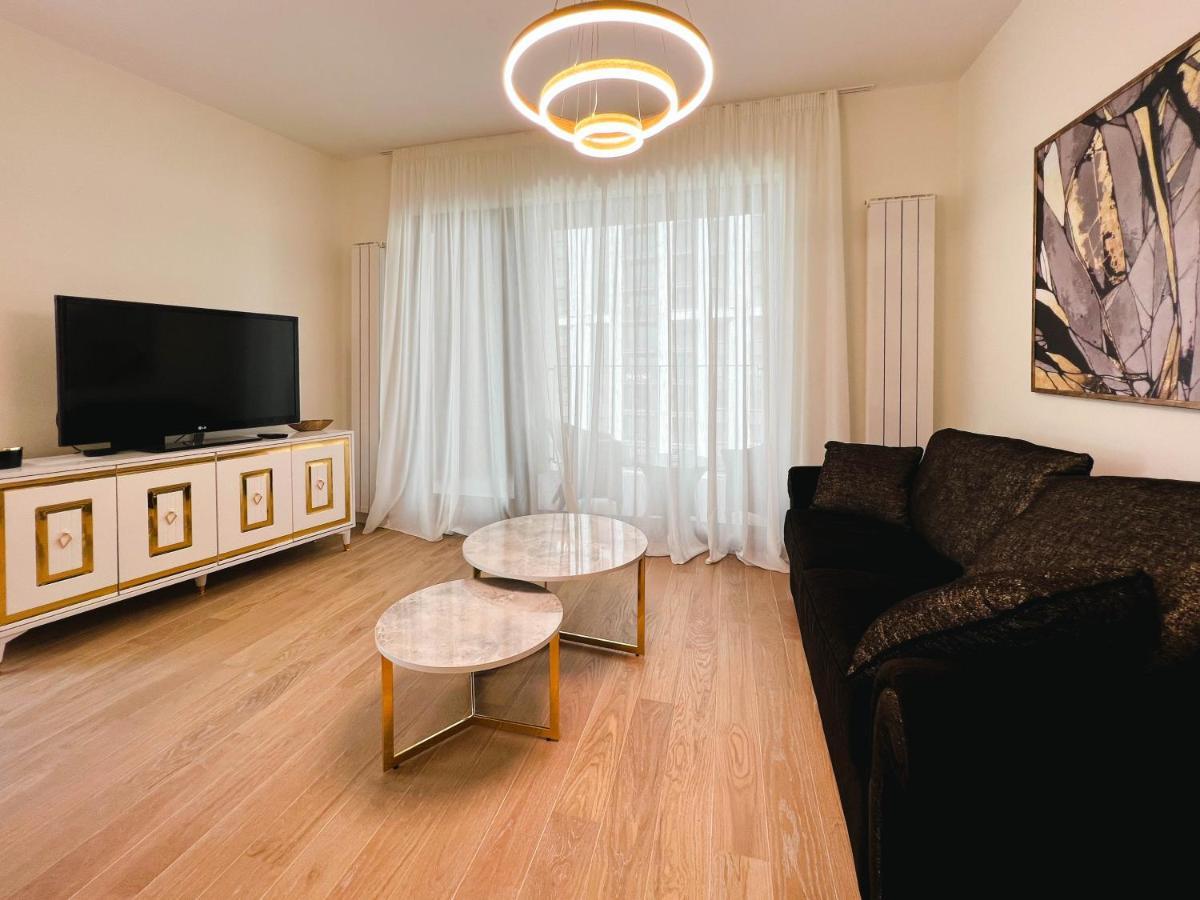 Waterfront Luxury Suites Belgrade Extérieur photo